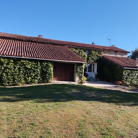 Maison Au Calme Avec Vue Etang Clesse  Екстер'єр фото