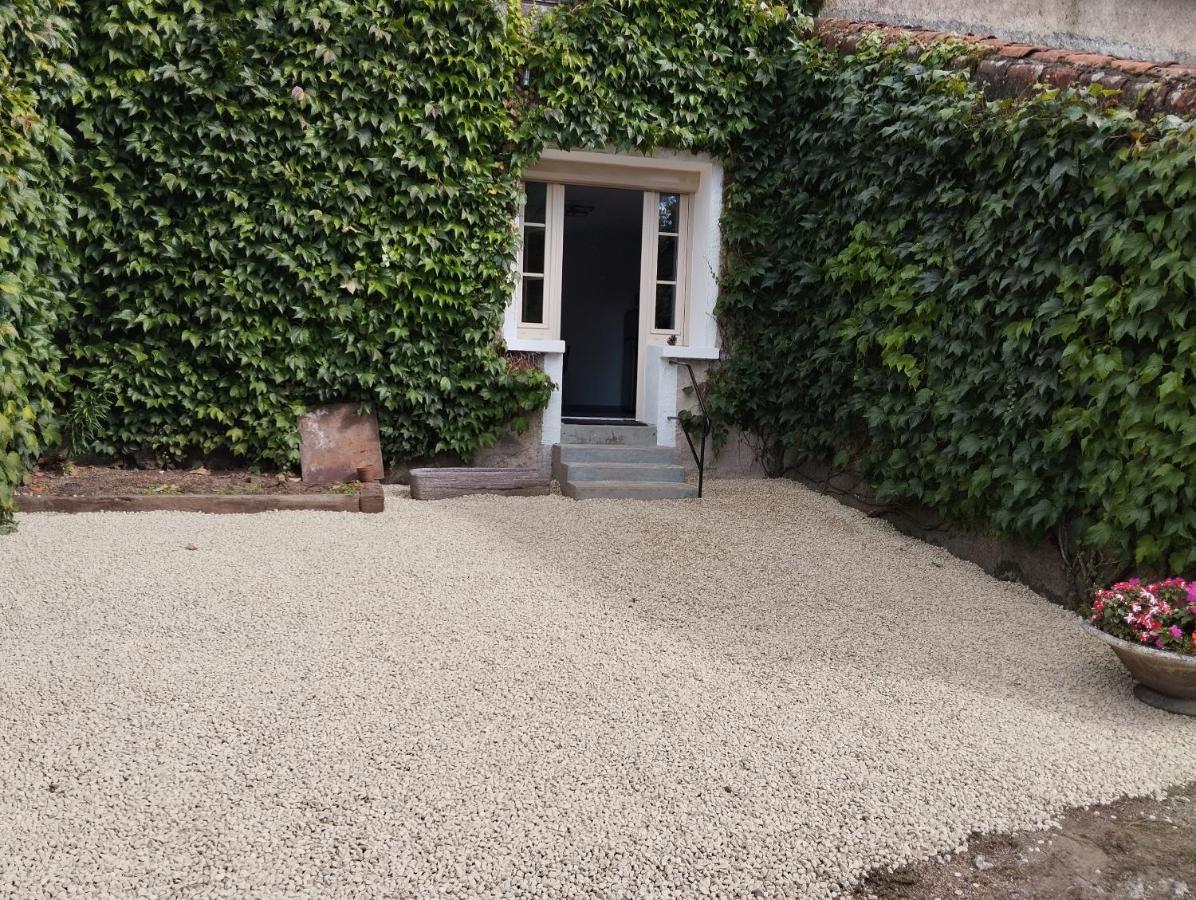 Maison Au Calme Avec Vue Etang Clesse  Екстер'єр фото